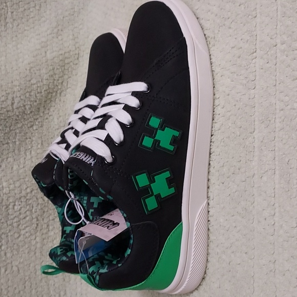 Minecraft Sneakers - Picture 5 of 14